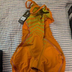 Speedo Pure Intent Size 22 Open Back Sonic Scorch NWT